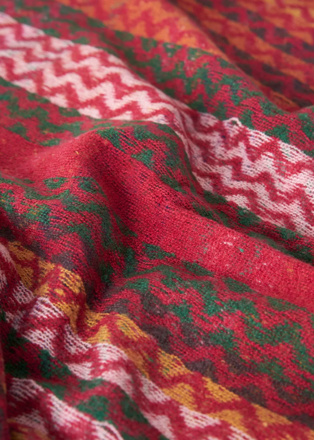 CHERISH CHEVRON SCARF - RED